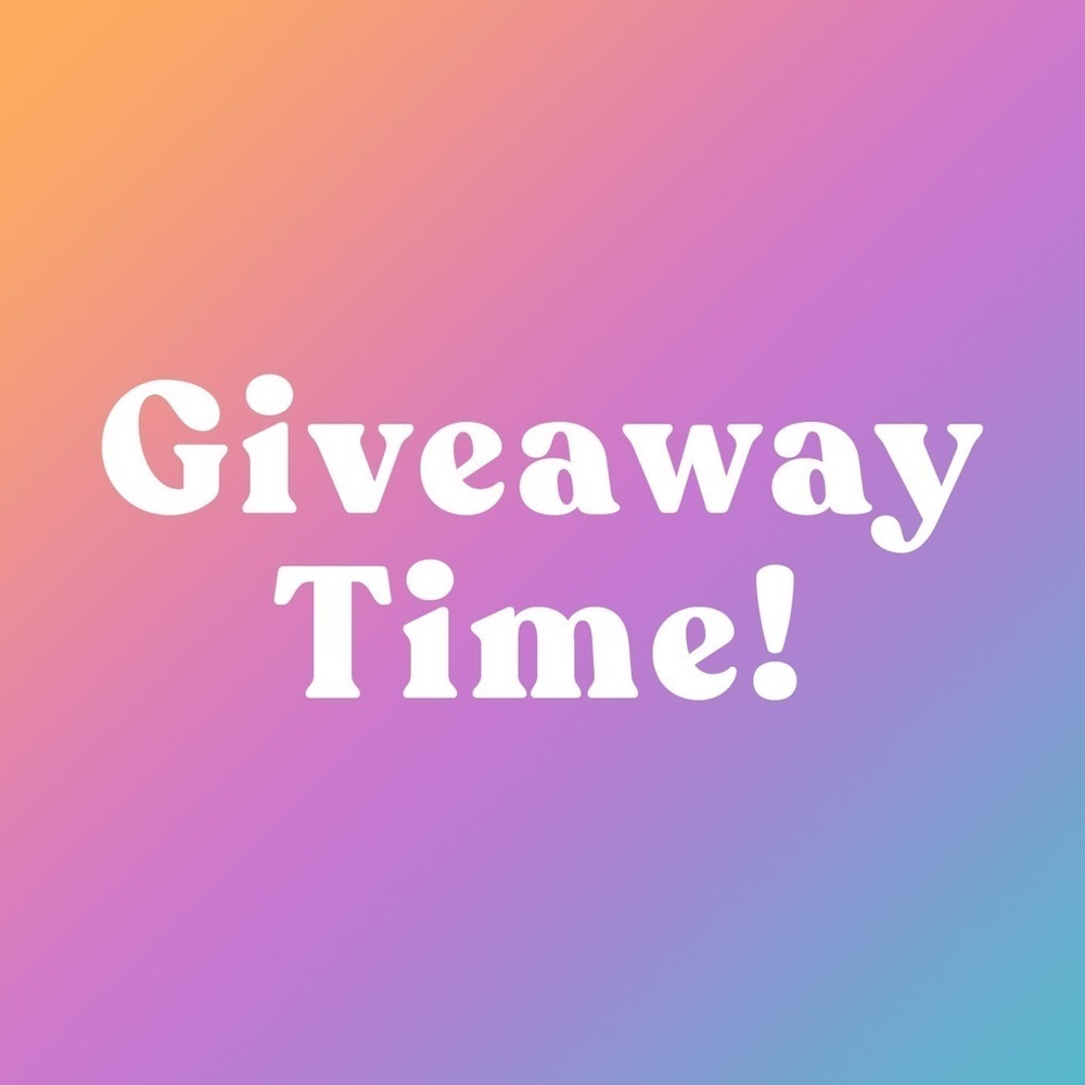 POSH LIVE SHOW GIVEAWAY!! Winner’s Choice Gift AND Free Shipping!!